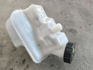bontott FORD TRANSIT Fékfolyadék Tartály