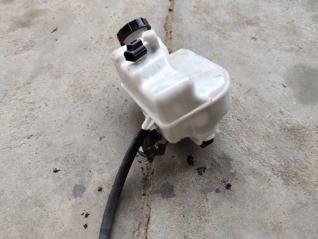 bontott FORD TRANSIT Fékfolyadék Tartály