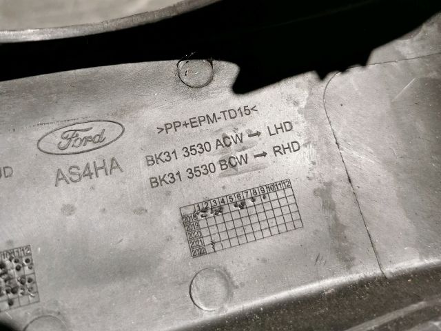 bontott FORD TRANSIT Felső Kormányoszlop Burkolat