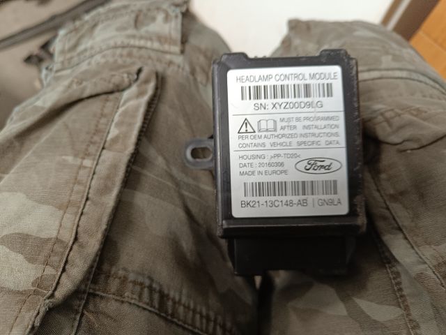 bontott FORD TRANSIT Fényszóró Elektronika