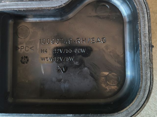 bontott FORD TRANSIT Fényszóró Izzó Foglalat