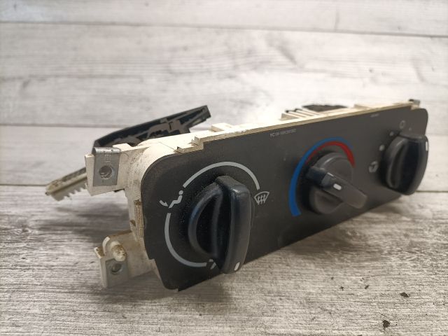 bontott FORD TRANSIT Fűtéskapcsoló (Nem klímás)