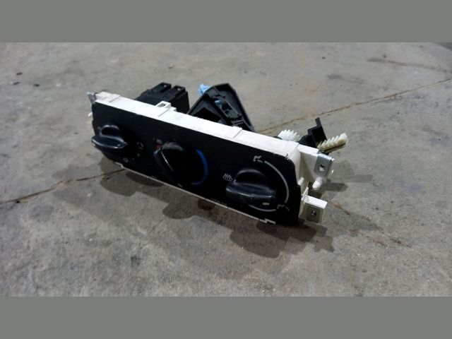 bontott FORD TRANSIT Fűtéskapcsoló (Nem klímás)