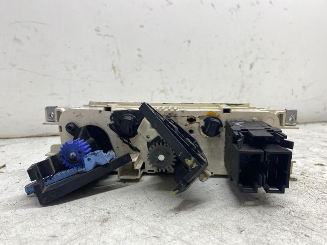 bontott FORD TRANSIT Fűtéskapcsoló (Nem klímás)