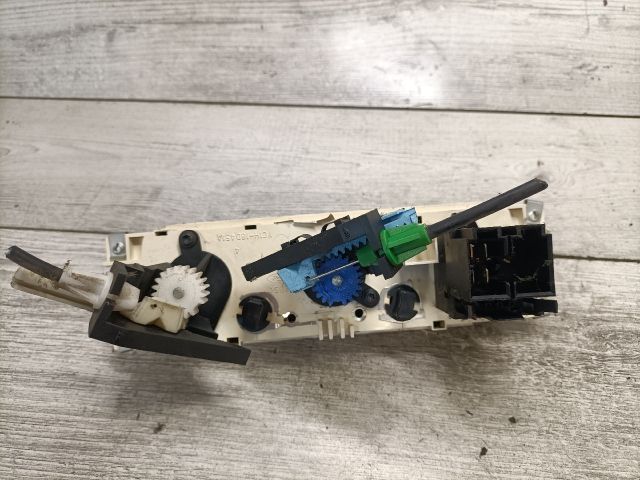 bontott FORD TRANSIT Fűtéskapcsoló (Nem klímás)