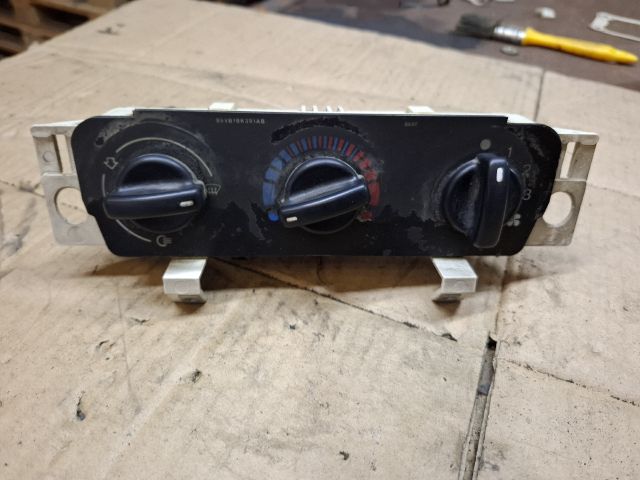 bontott FORD TRANSIT Fűtéskapcsoló (Nem klímás)