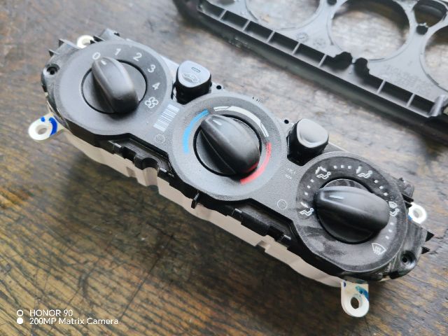 bontott FORD TRANSIT Fűtéskapcsoló (Nem klímás)