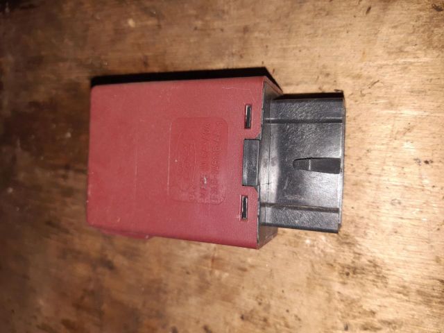 bontott FORD TRANSIT Hátsó Ablakemelő Elektronika