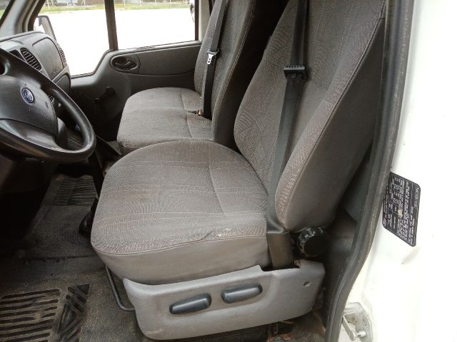 bontott FORD TRANSIT Hátsó Fejtámla