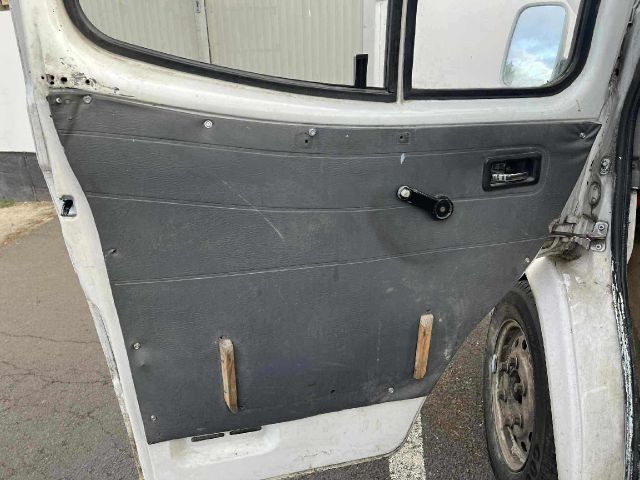 bontott FORD TRANSIT Hátsó középső Biztonsági Öv Csat