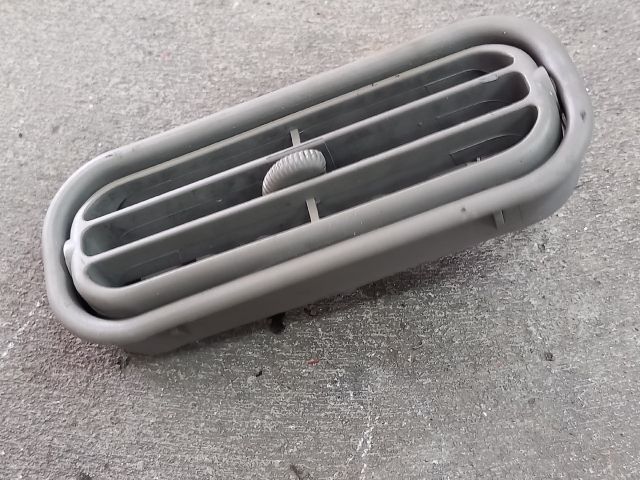 bontott FORD TRANSIT Hátsó középső Szellőző