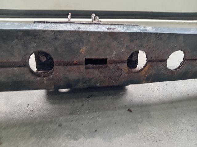 bontott FORD TRANSIT Hátsó Lökhárító Merevítő (Fém)