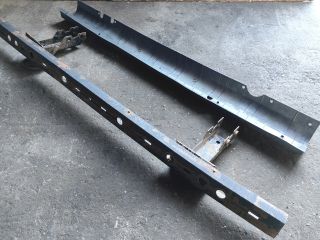 bontott FORD TRANSIT Hátsó Lökhárító Merevítő (Fém)