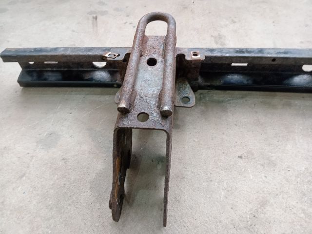 bontott FORD TRANSIT Hátsó Lökhárító Merevítő (Fém)