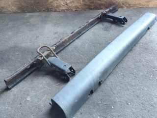 bontott FORD TRANSIT Hátsó Lökhárító Merevítő (Fém)