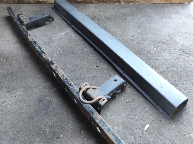 bontott FORD TRANSIT Hátsó Lökhárító Merevítő (Fém)