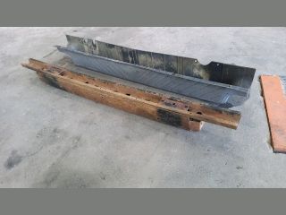 bontott FORD TRANSIT Hátsó Lökhárító Merevítő (Fém)