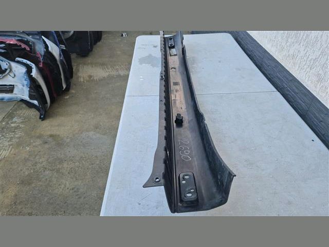 bontott FORD TRANSIT Hátsó Lökhárító (Részeivel)