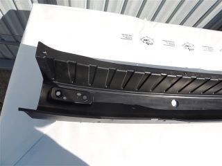 bontott FORD TRANSIT Hátsó Lökhárító (Részeivel)