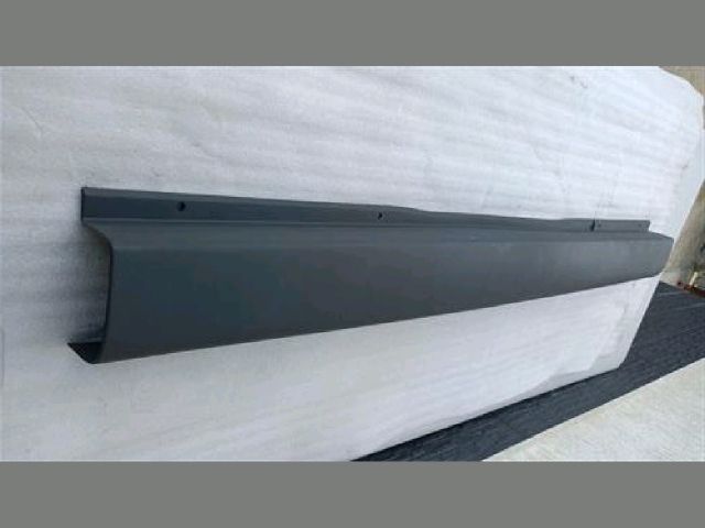 bontott FORD TRANSIT Hátsó Lökhárító (Részeivel)