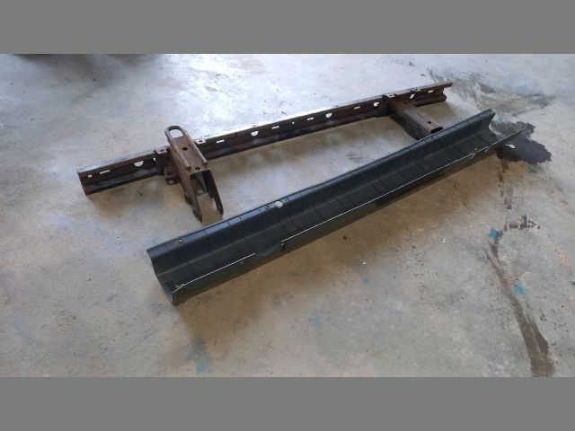 bontott FORD TRANSIT Hátsó Lökhárító (Részeivel)