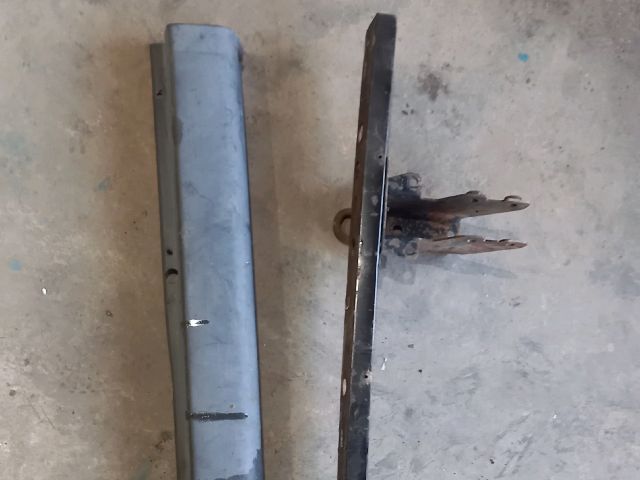 bontott FORD TRANSIT Hátsó Lökhárító (Részeivel)