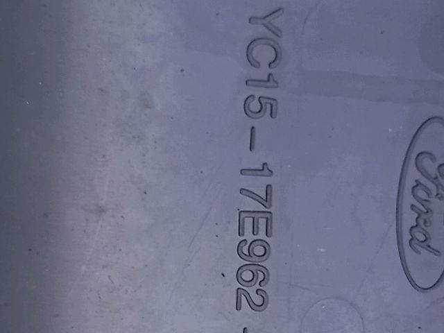 bontott FORD TRANSIT Hátsó Lökhárító (Részeivel)