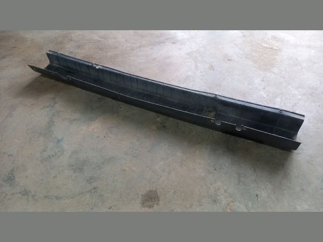 bontott FORD TRANSIT Hátsó Lökhárító (Üresen)