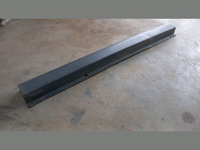 bontott FORD TRANSIT Hátsó Lökhárító (Üresen)