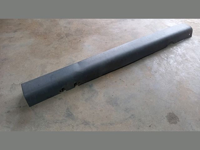 bontott FORD TRANSIT Hátsó Lökhárító (Üresen)