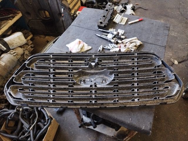 bontott FORD TRANSIT Hűtőrács