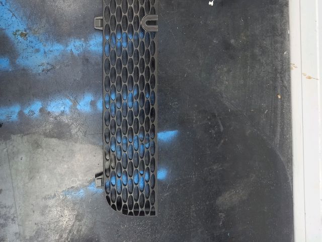 bontott FORD TRANSIT Hűtőrács