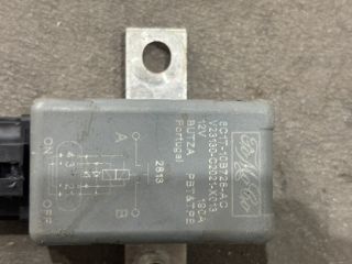 bontott FORD TRANSIT Izzító Relé