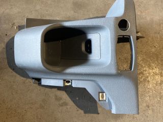 bontott FORD TRANSIT Jobb Alsó Műszerfal Burkolat