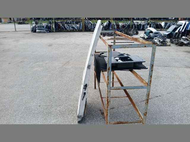 bontott FORD TRANSIT Jobb Csomagtérajtó (Részeivel)