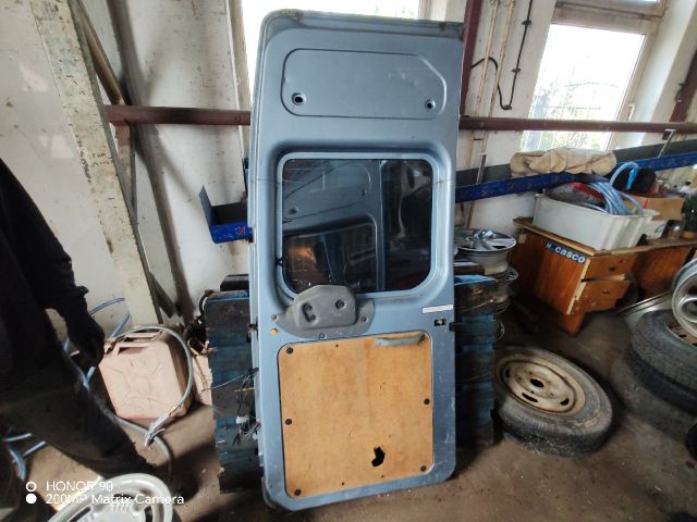 bontott FORD TRANSIT Jobb Csomagtérajtó (Részeivel)