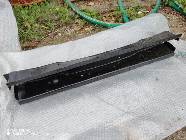 bontott FORD TRANSIT Jobb D Oszlop