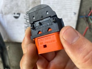 bontott FORD TRANSIT Jobb első Ablakemelő Kapcsoló