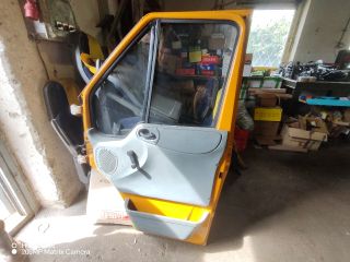 bontott FORD TRANSIT Jobb első Ajtó (Részeivel)