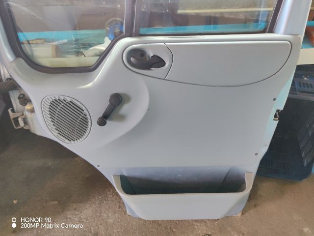 bontott FORD TRANSIT Jobb első Ajtó (Részeivel)