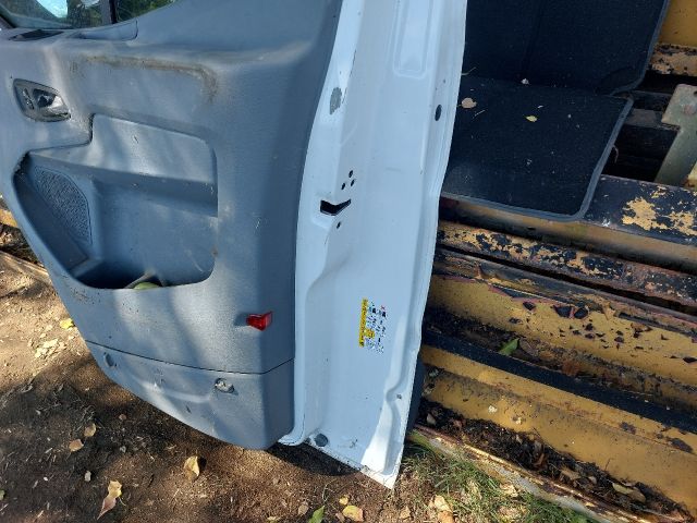 bontott FORD TRANSIT Jobb első Ajtó (Részeivel)