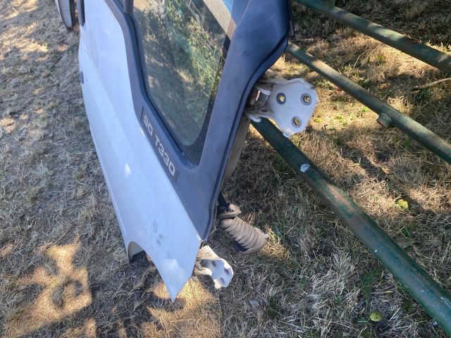 bontott FORD TRANSIT Jobb első Ajtó (Részeivel)