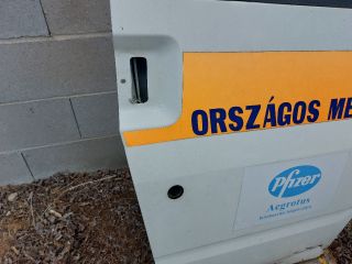 bontott FORD TRANSIT Jobb első Ajtó (Részeivel)