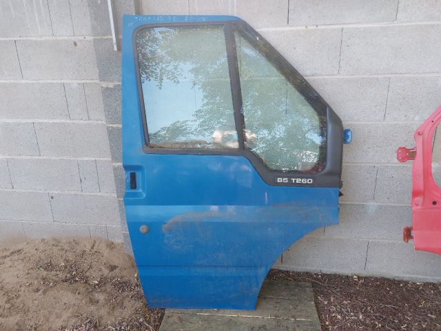 bontott FORD TRANSIT Jobb első Ajtó (Részeivel)