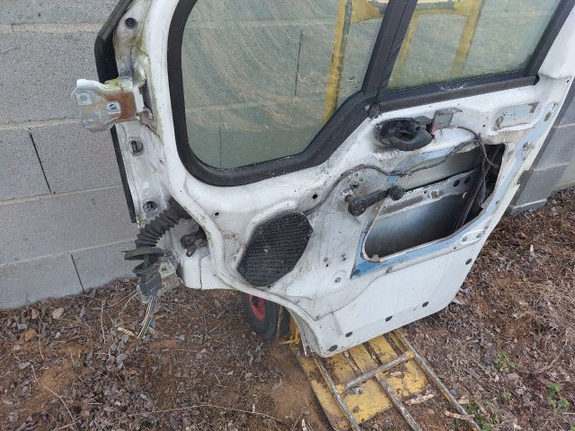 bontott FORD TRANSIT Jobb első Ajtó (Részeivel)