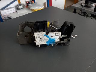 bontott FORD TRANSIT Jobb első Ajtózár