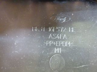 bontott FORD TRANSIT Jobb első Első Dobbetét (Kerékjárati, Műanyag)