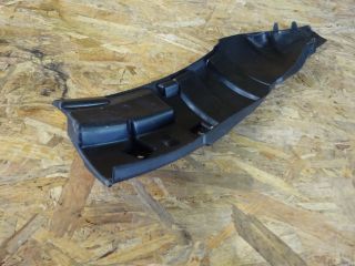 bontott FORD TRANSIT Jobb első Első Dobbetét (Kerékjárati, Műanyag)