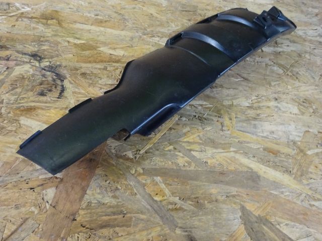 bontott FORD TRANSIT Jobb első Első Dobbetét (Kerékjárati, Műanyag)