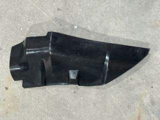 bontott FORD TRANSIT Jobb első Első Dobbetét (Kerékjárati, Műanyag)